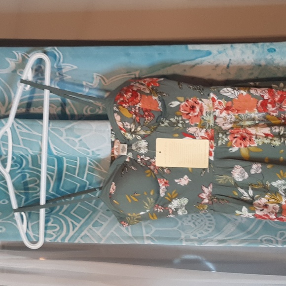 Band of the free green floral maxi - Picture 2 of 4